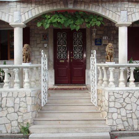 Apartments And Rooms Deskovic Мощеничка-Драга Экстерьер фото