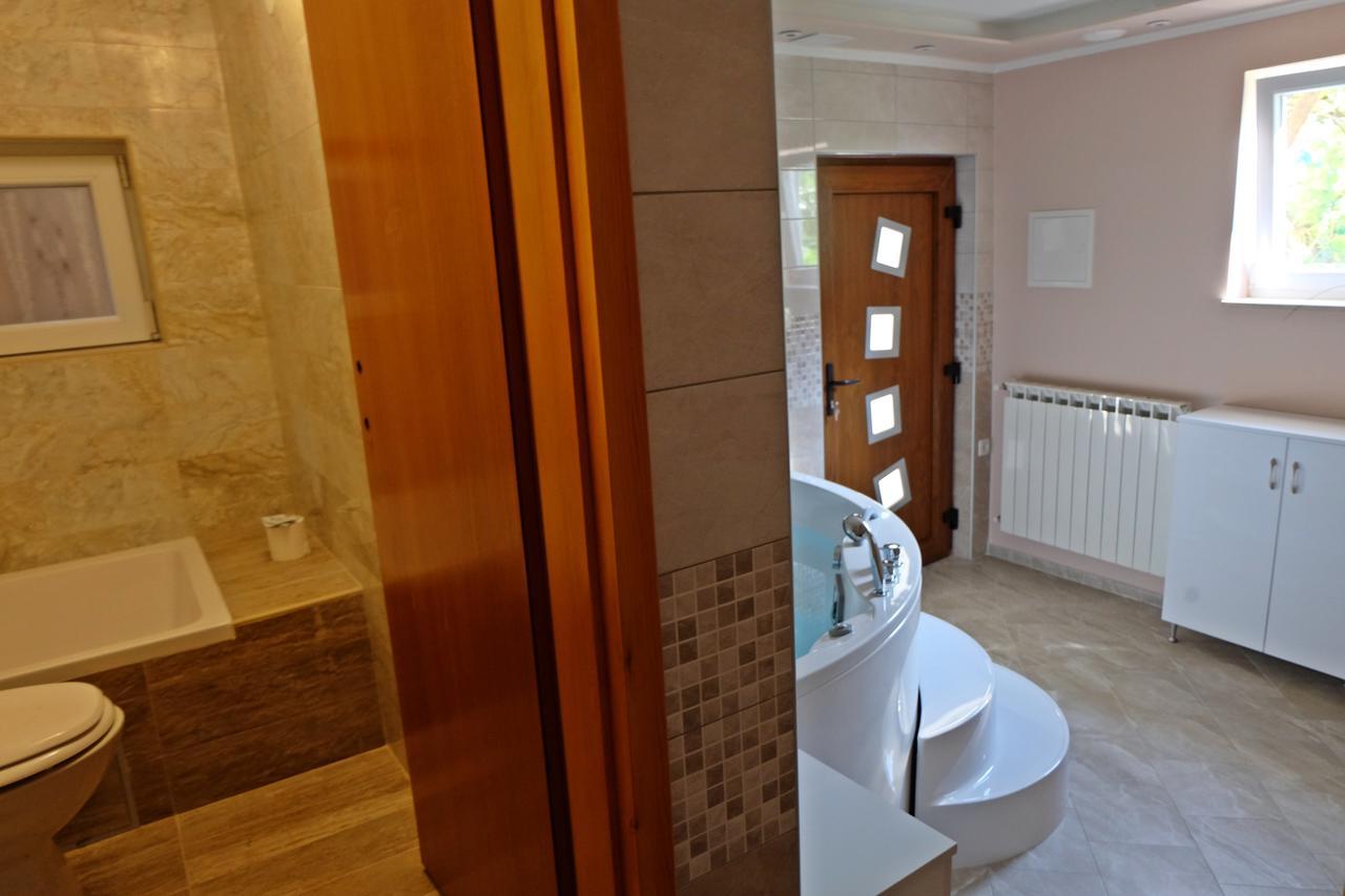 Apartments And Rooms Deskovic Мощеничка-Драга Экстерьер фото