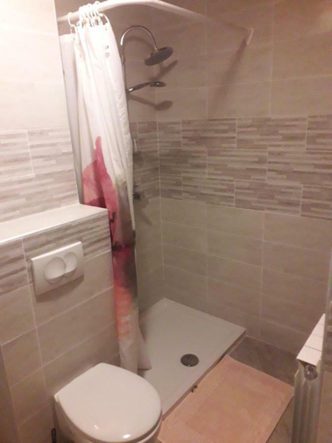 Apartments And Rooms Deskovic Мощеничка-Драга Экстерьер фото