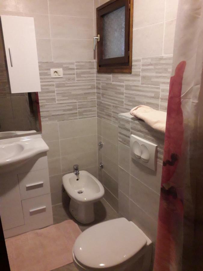 Apartments And Rooms Deskovic Мощеничка-Драга Экстерьер фото